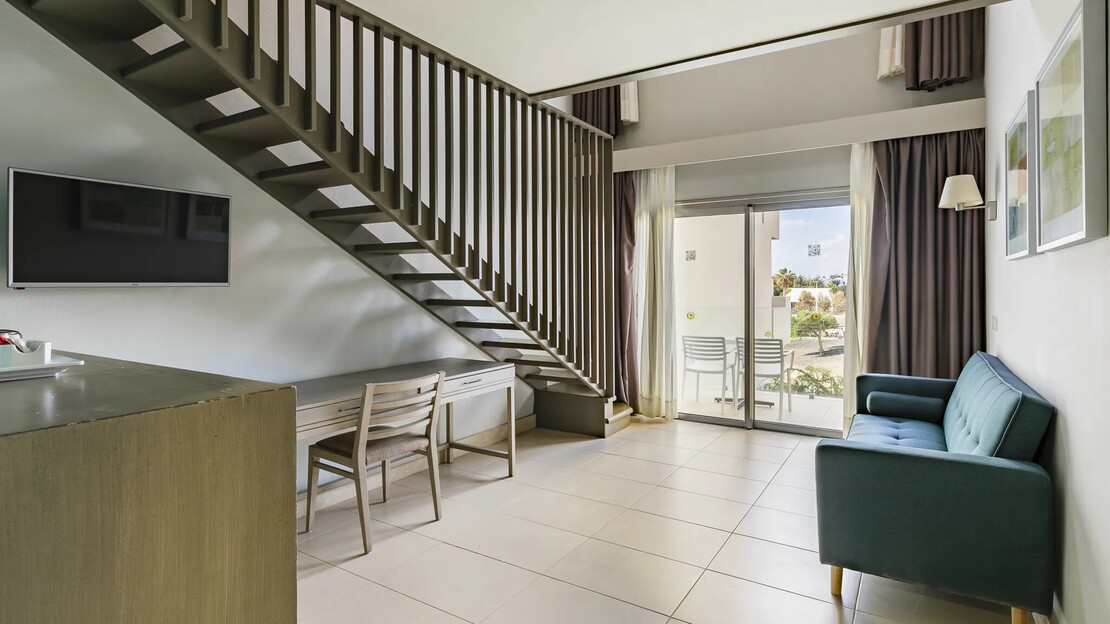 HD Beach Resort & Spa